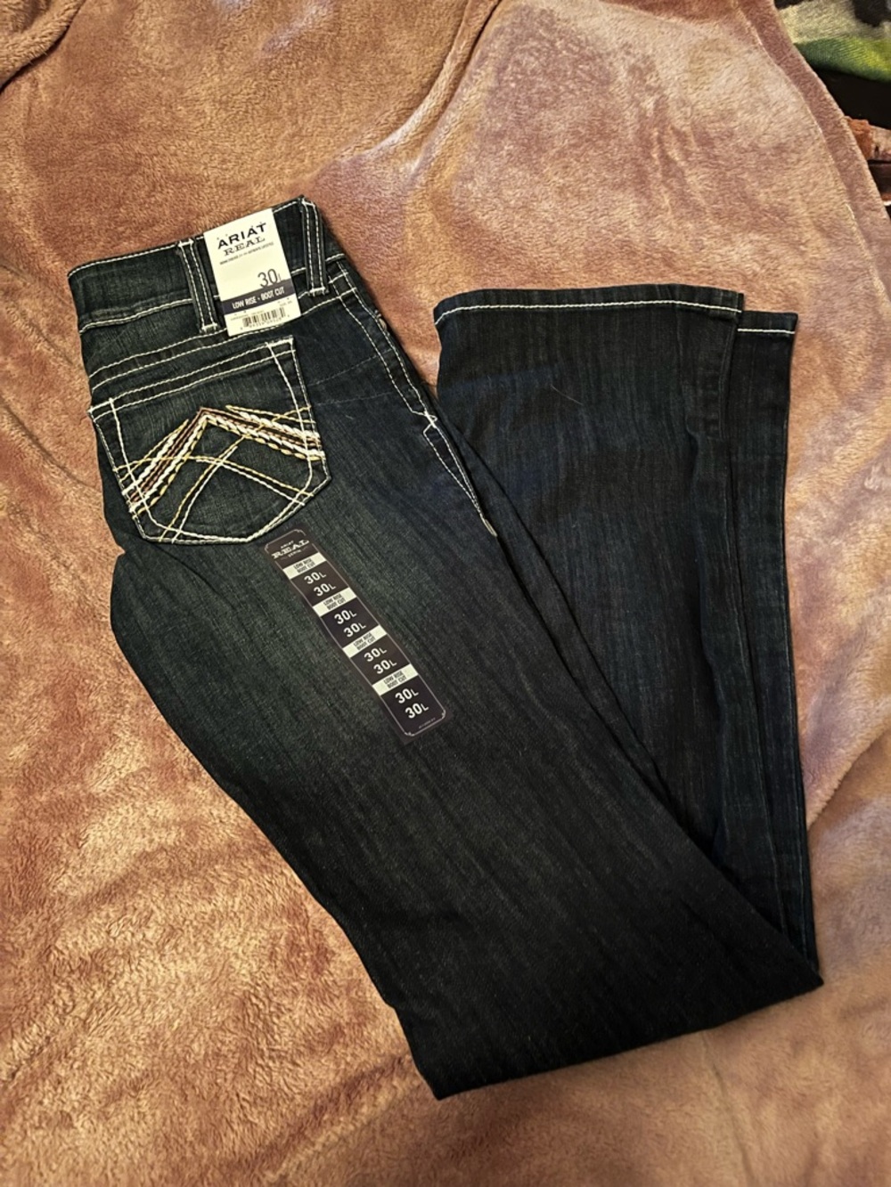 NWT Ariat jeans